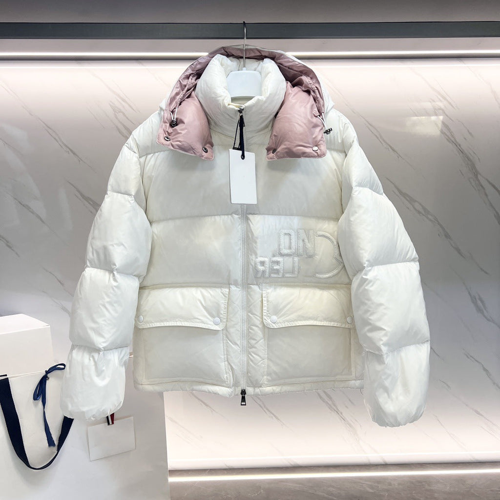 Chaqueta acolchada blanca con la letra P