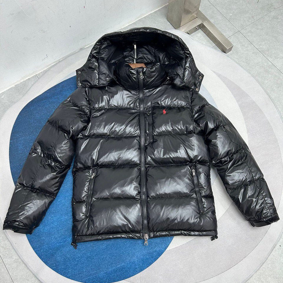 Chaqueta acolchada con capucha negra brillante