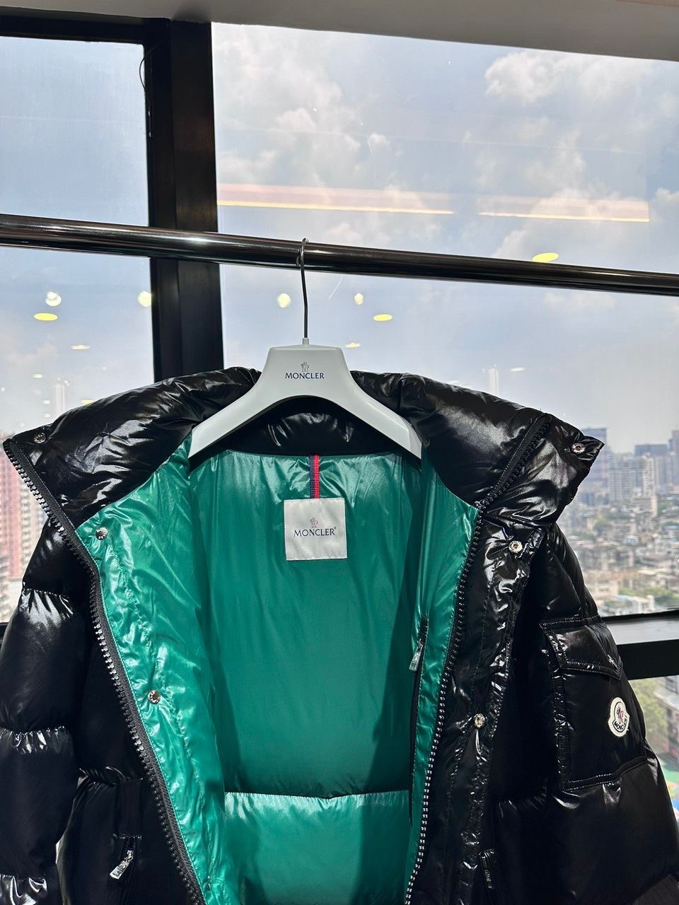 Chaqueta acolchada brillante