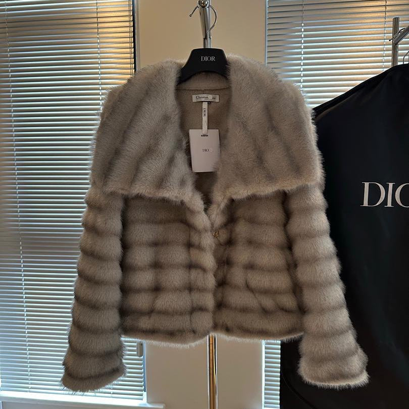 Chaqueta de piel a rayas