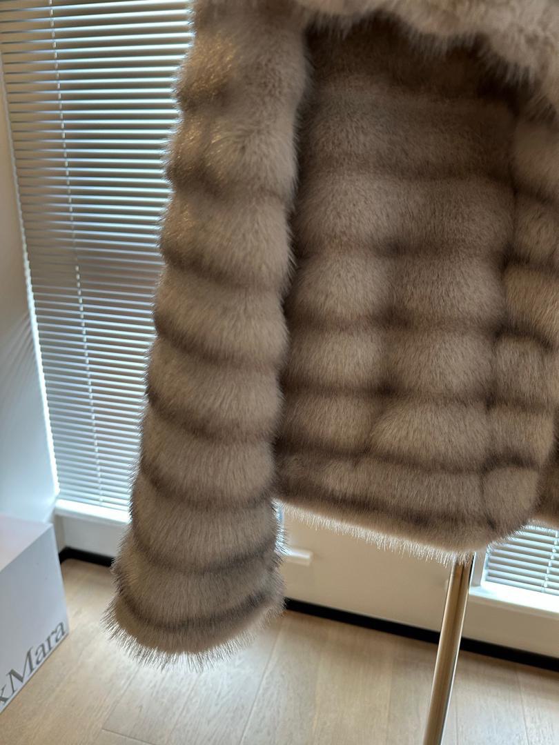 Chaqueta de piel a rayas