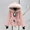 Chaqueta de invierno con cinturón y ribete de piel