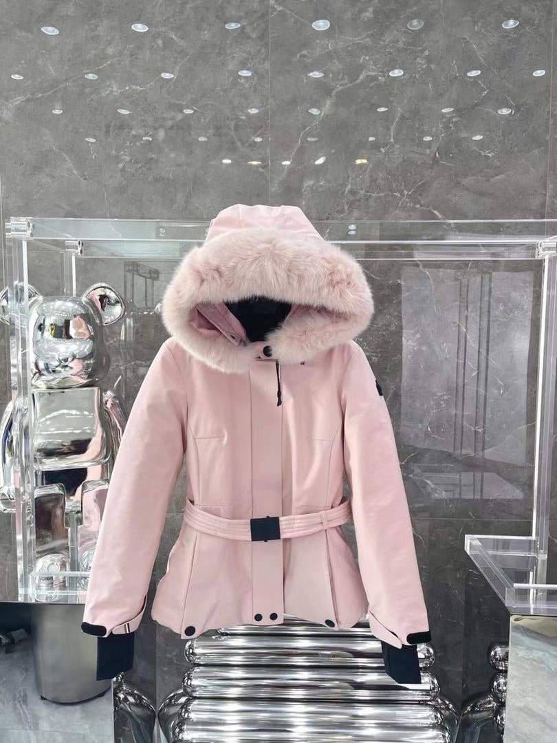 Chaqueta de invierno con cinturón y ribete de piel