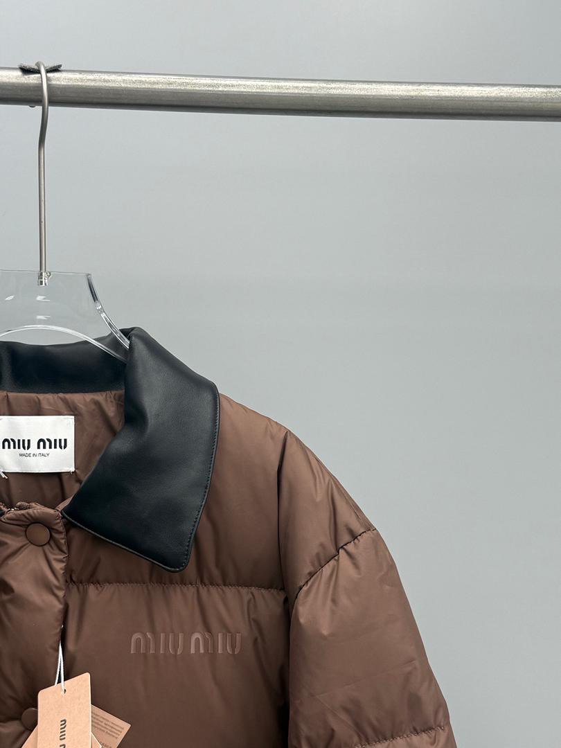 Chaqueta acolchada de café
