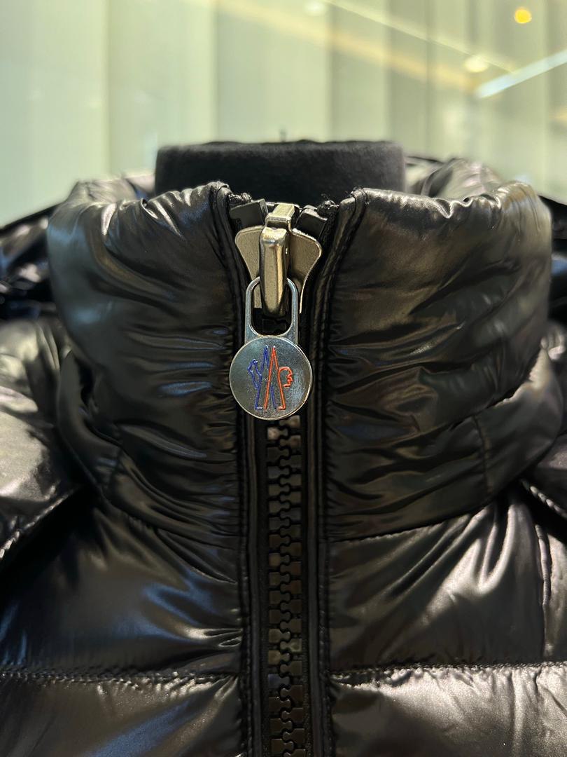 Chaqueta acolchada brillante