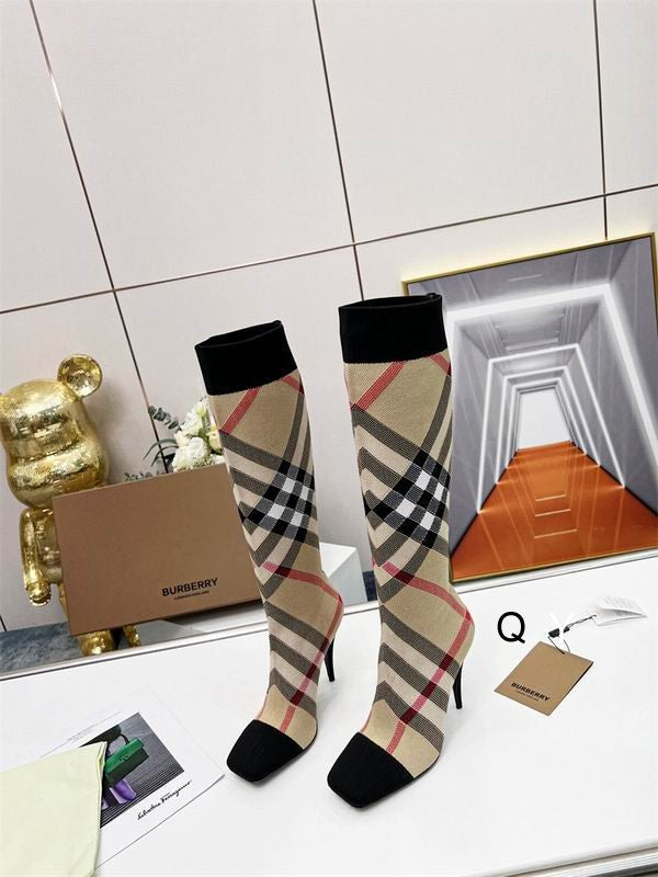 Botas altas de cuadros para mujer