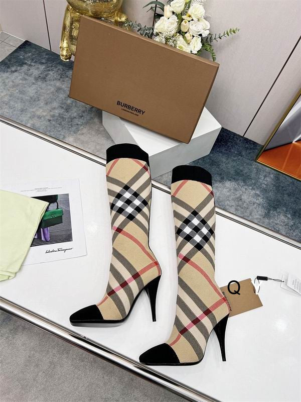 Botas altas de cuadros para mujer