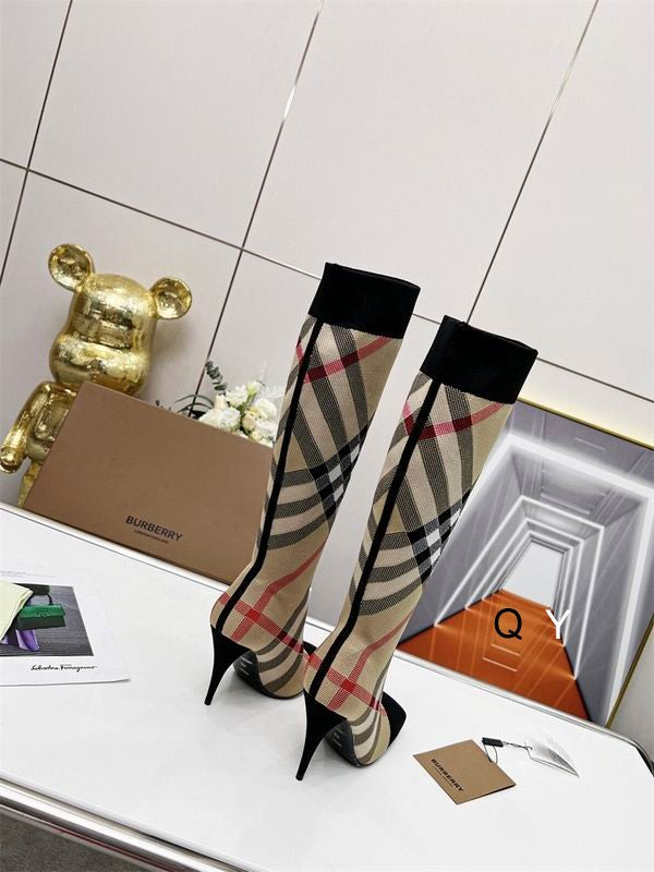 Botas altas de cuadros para mujer