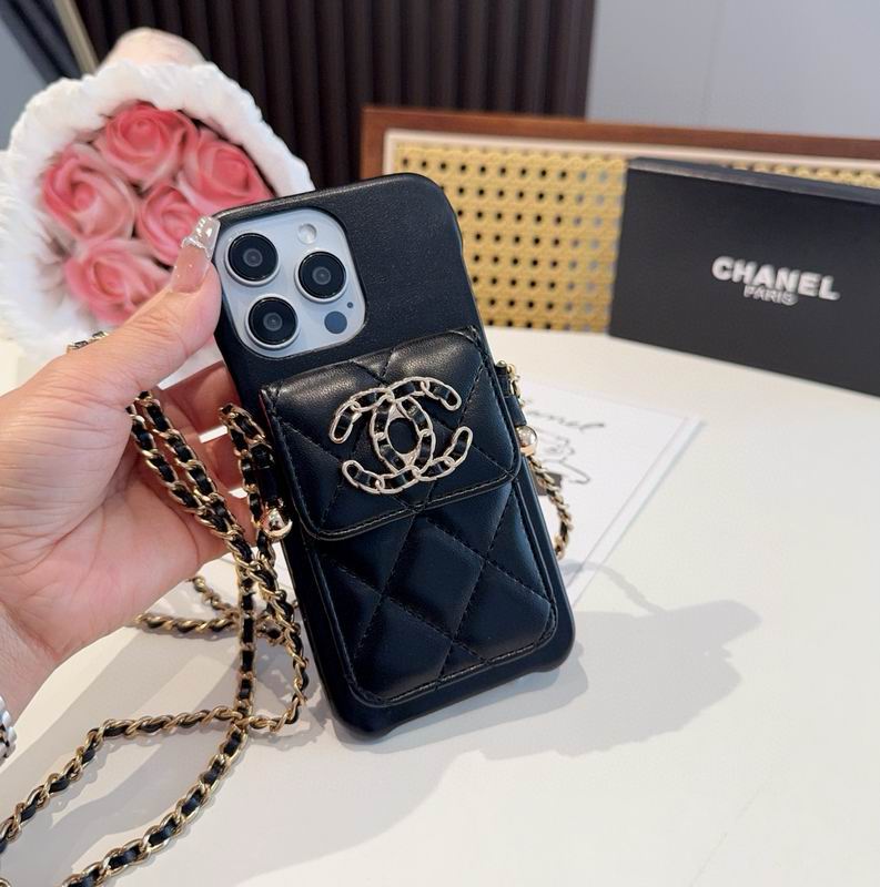Funda acolchada para teléfono con cadena
