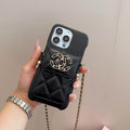 Funda acolchada para teléfono con cadena