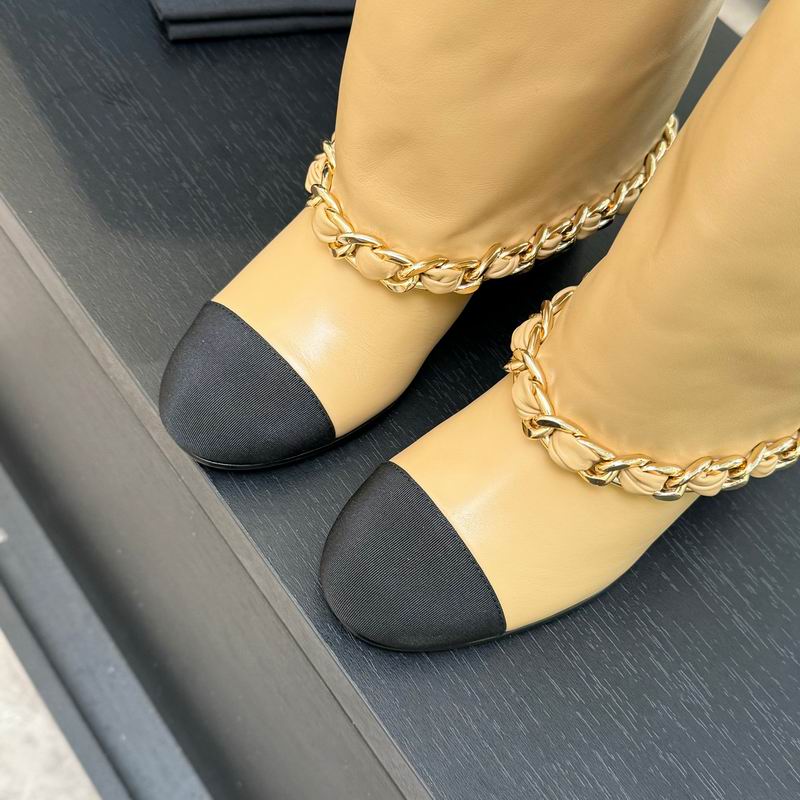 Botas de media caña color beige