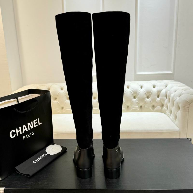 Botas de ante negro