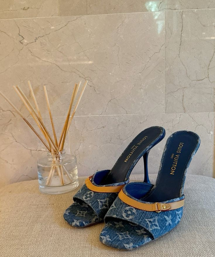 Kitten heels blue