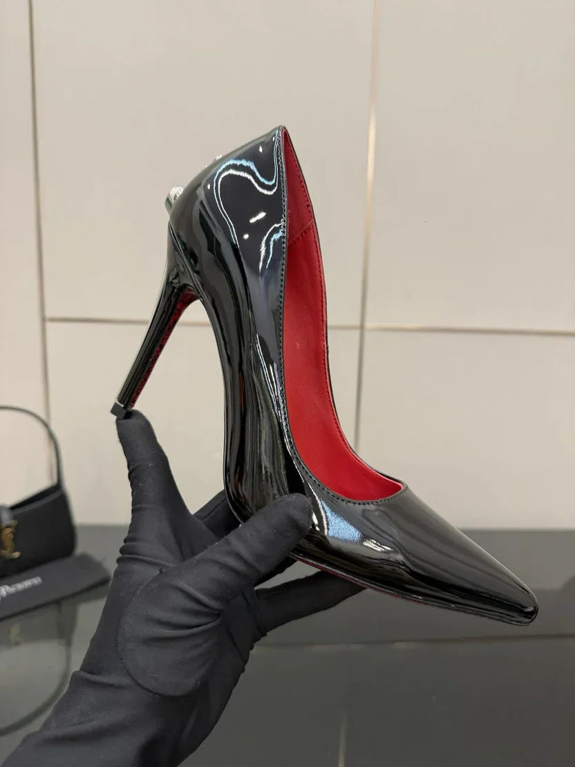 Black Red Pointed - Toe