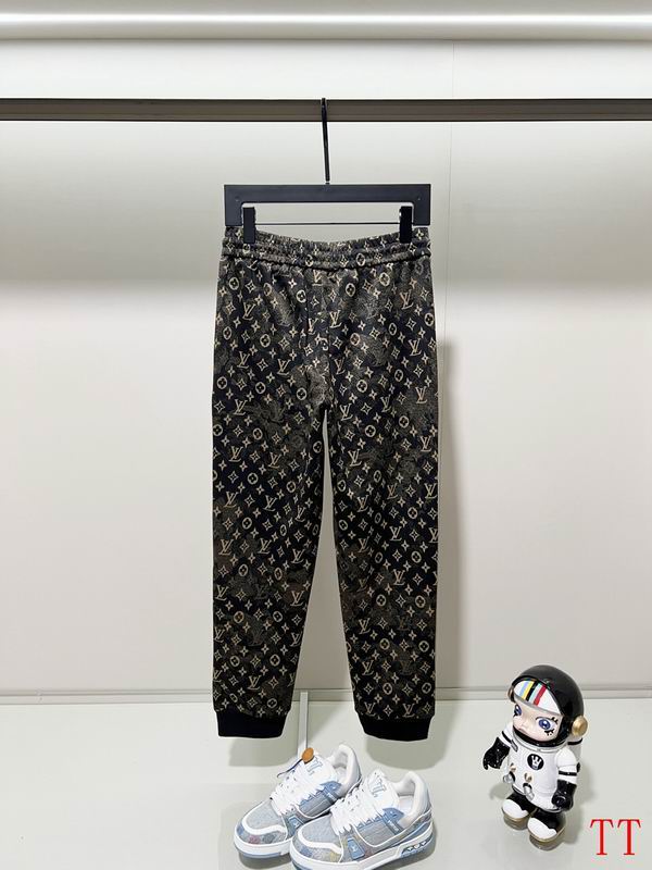 Conjunto de chaqueta y pantalón