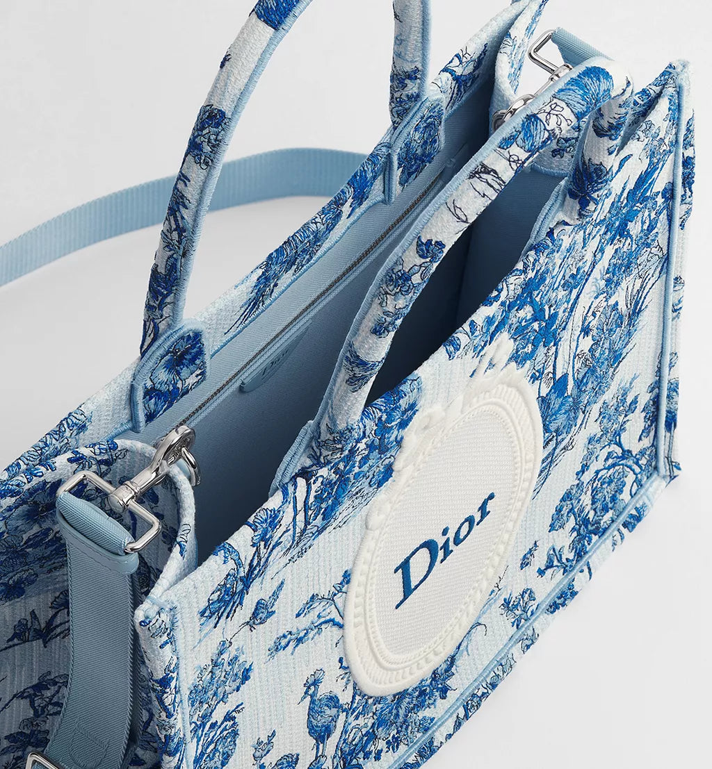 Medium Riviera Style Canvas Handbag with Crossbody Strap