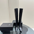 Botas de cuero negro
