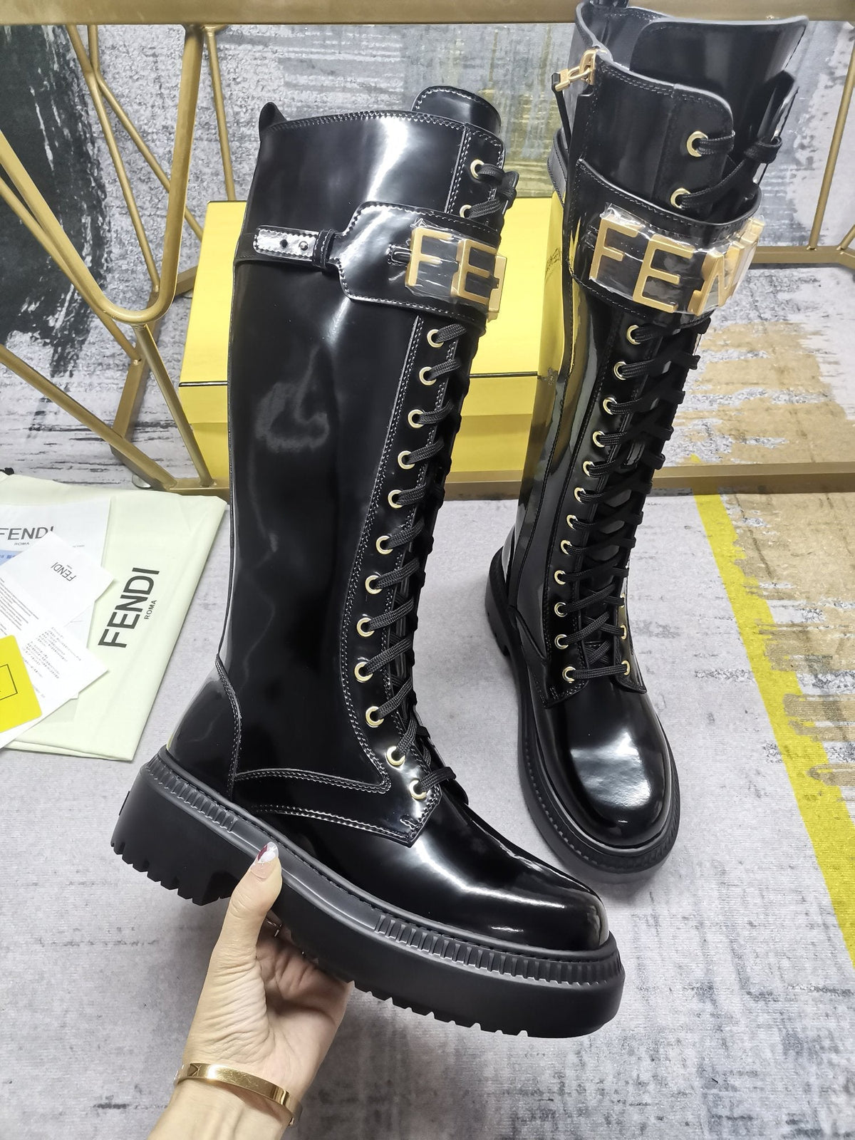 Botas Martin de suela gruesa para mujer