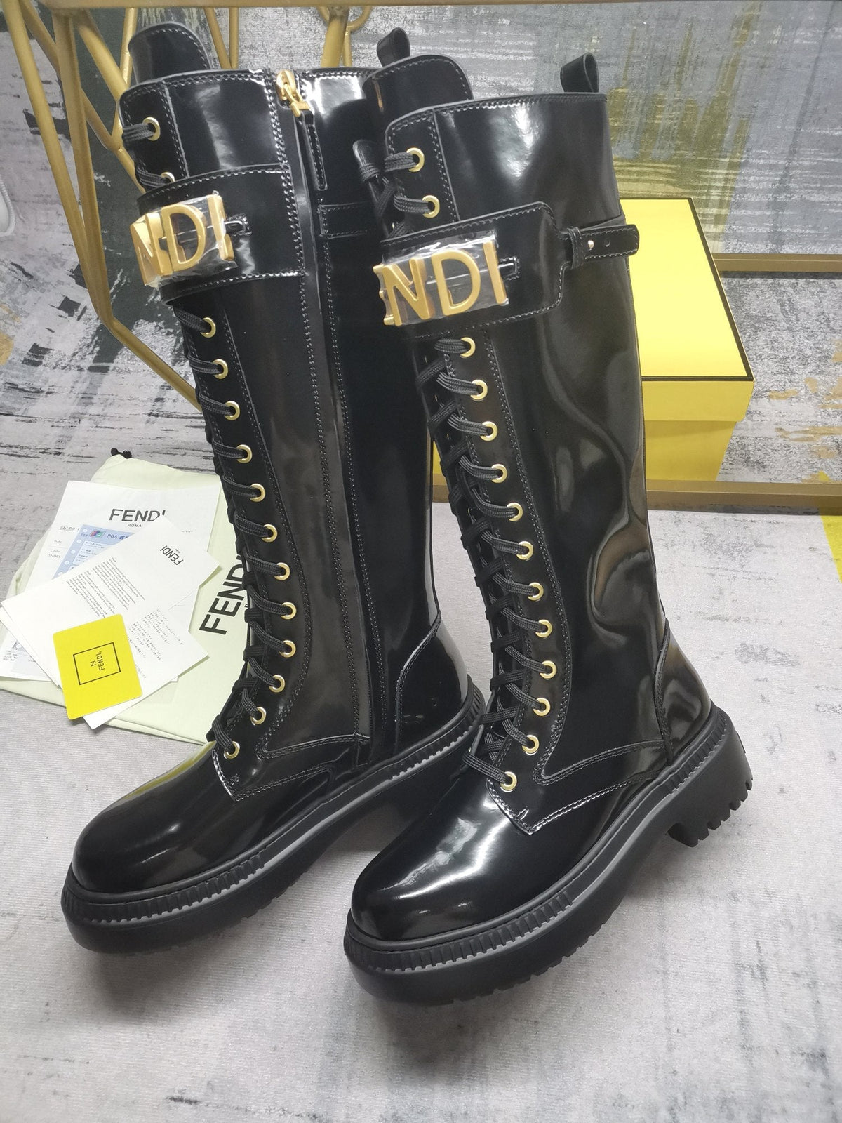 Botas Martin de suela gruesa para mujer