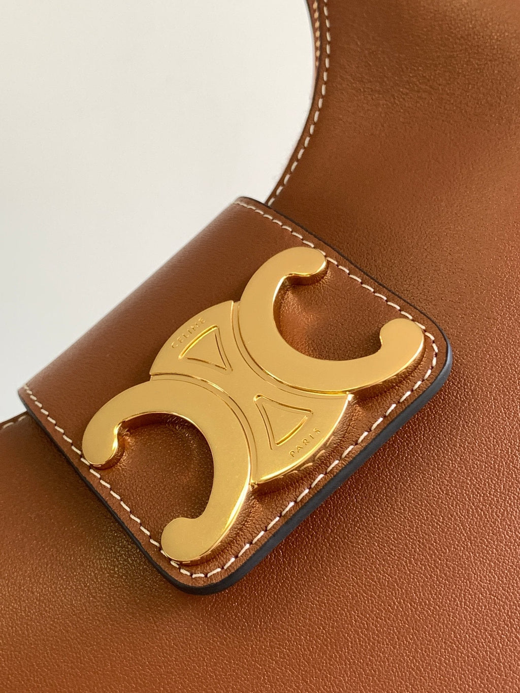 Bolso de hombro Triomphe de piel de becerro