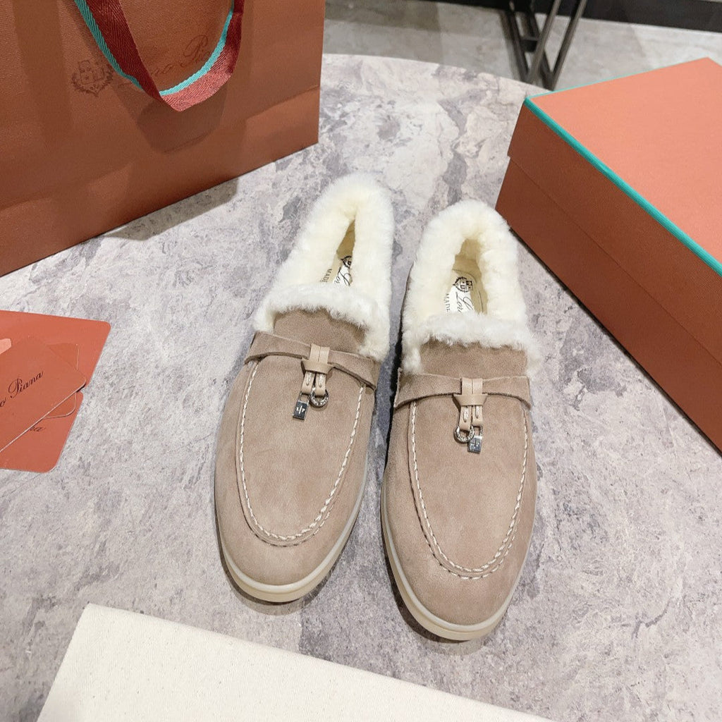 Mocasines de cuero con borlas