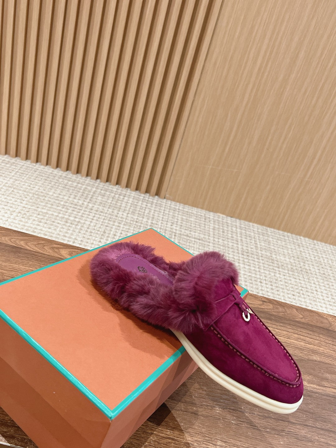 Mocasines de cuero con borlas