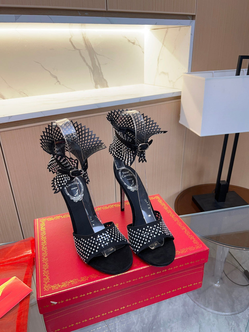 Tacones altos de malla de cristal