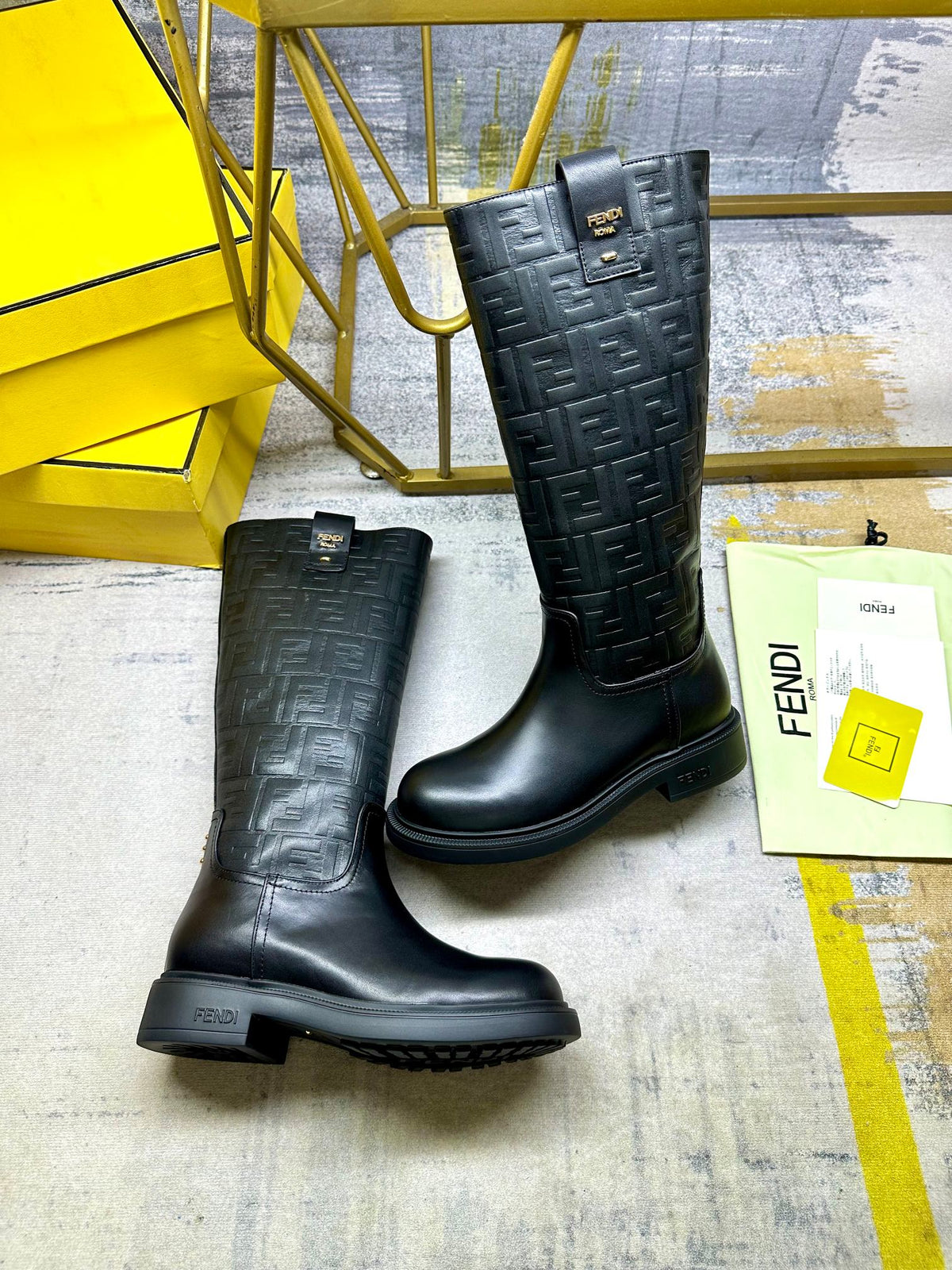 Botas altas de cuero para mujer