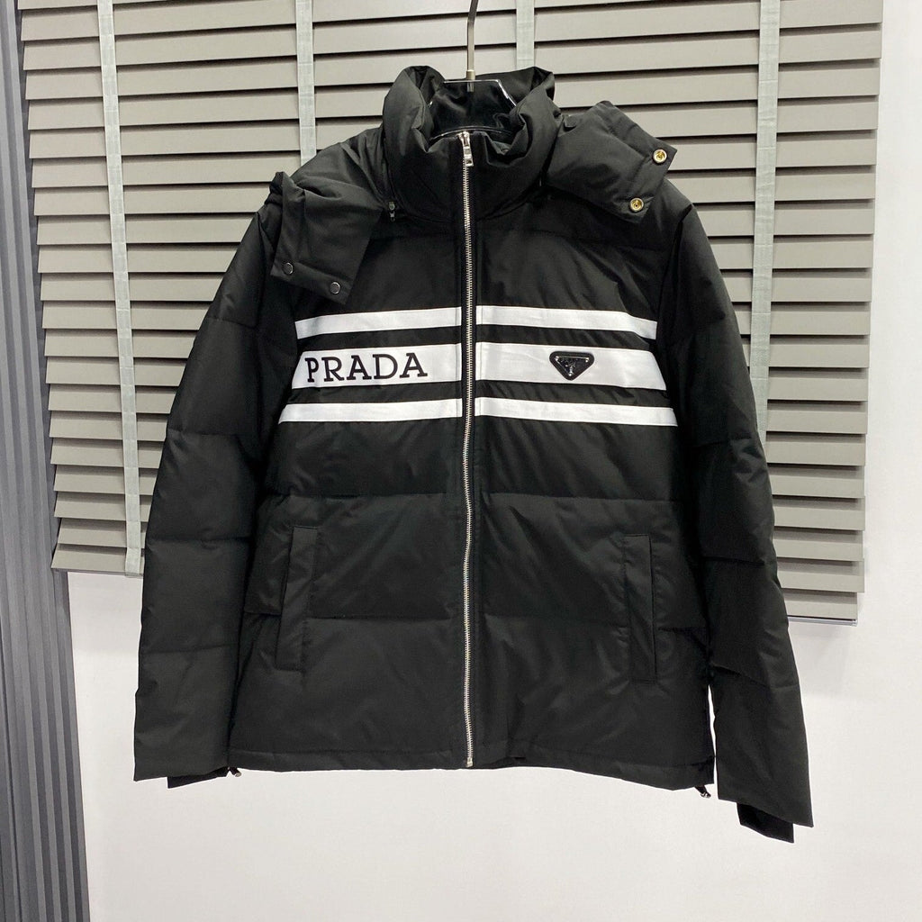 Chaqueta acolchada con capucha de plumón