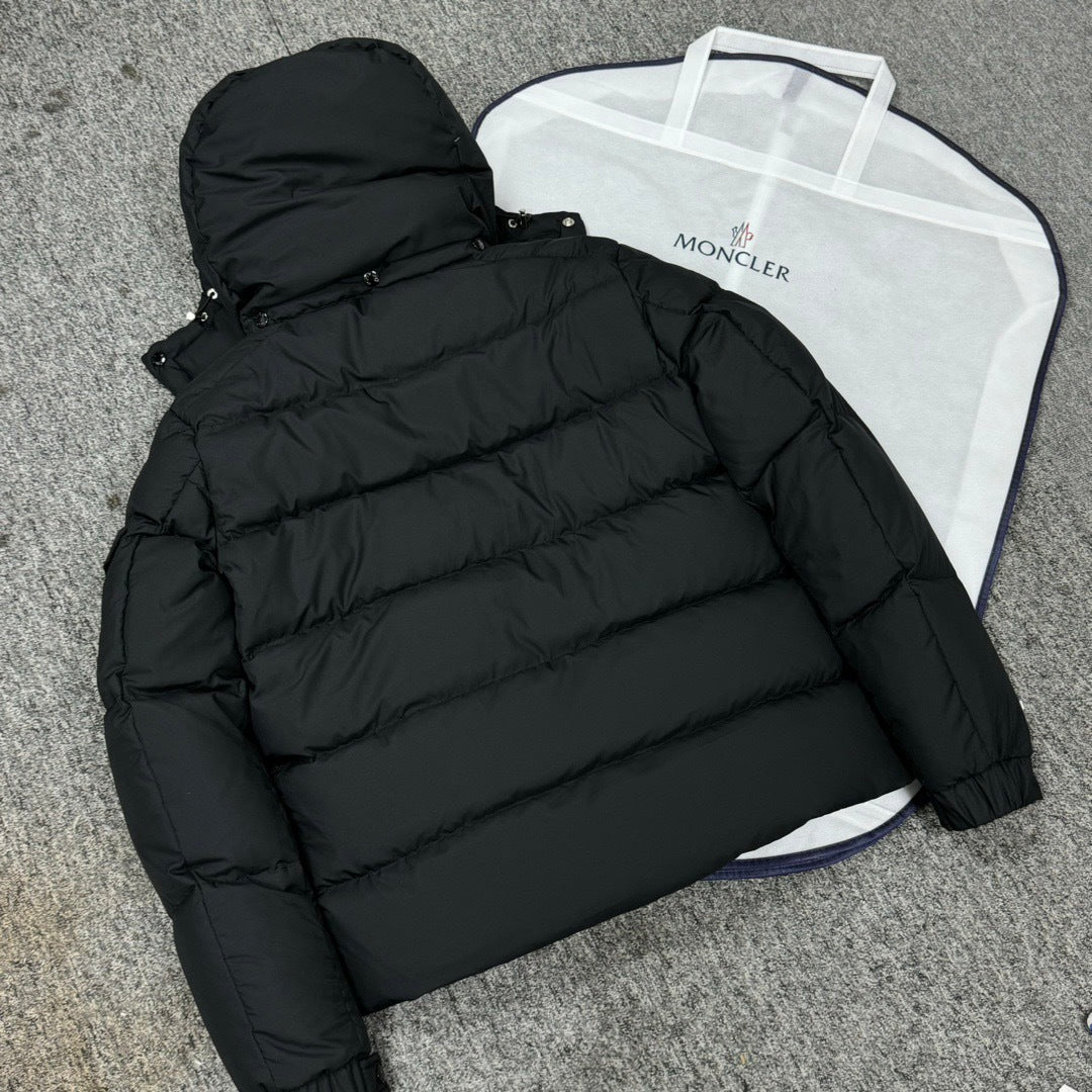 Chaqueta corta de plumón mate