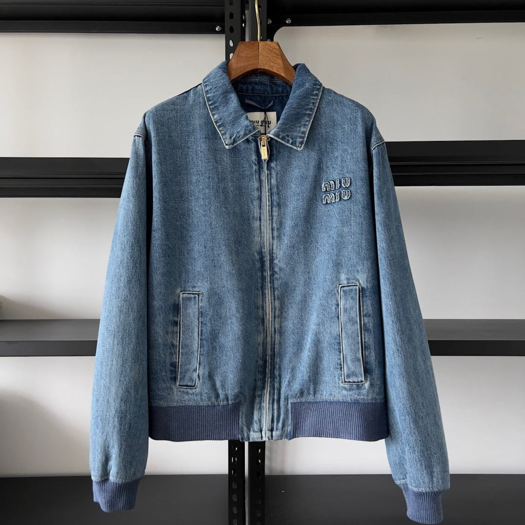 Chaqueta vaquera lavada bordada