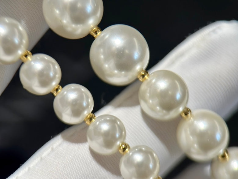 Collar de perlas CD