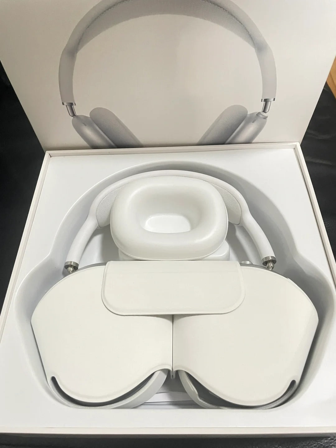 GRAY WIRELESS OVER-EAR HEADPHONES