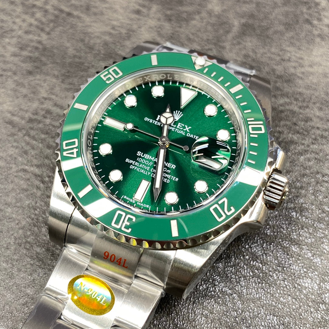 Reloj de buceo automático con esfera verde de 40 mm