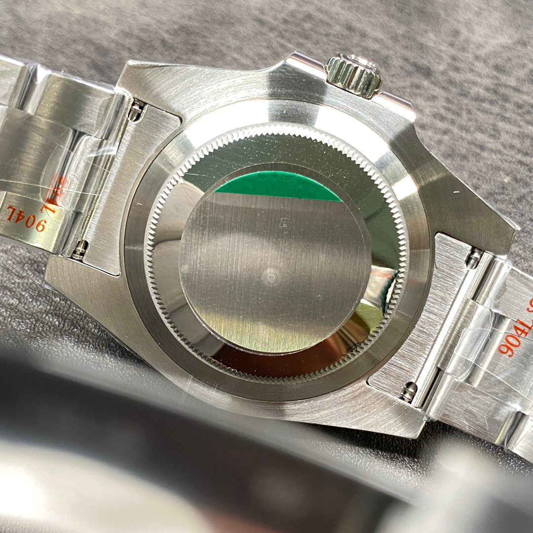Reloj de buceo automático con esfera verde de 40 mm
