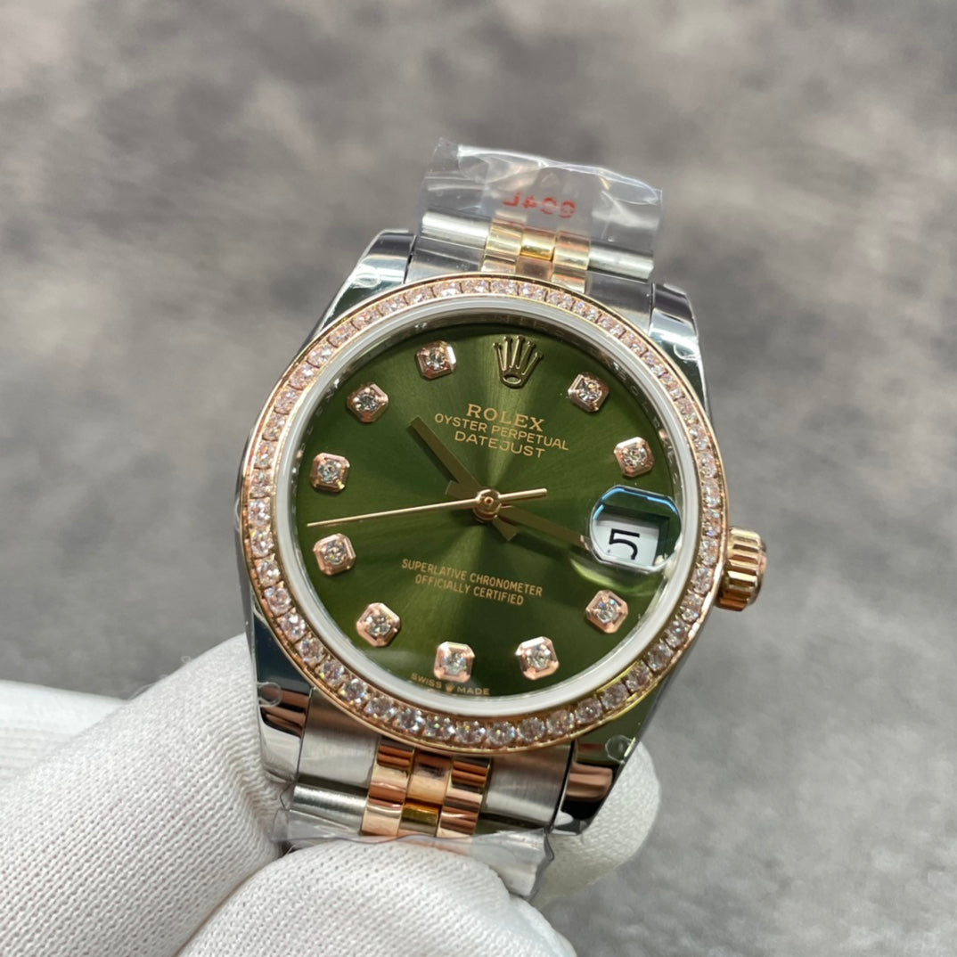 Reloj de pulsera de 31 mm con esfera de nácar dorado
