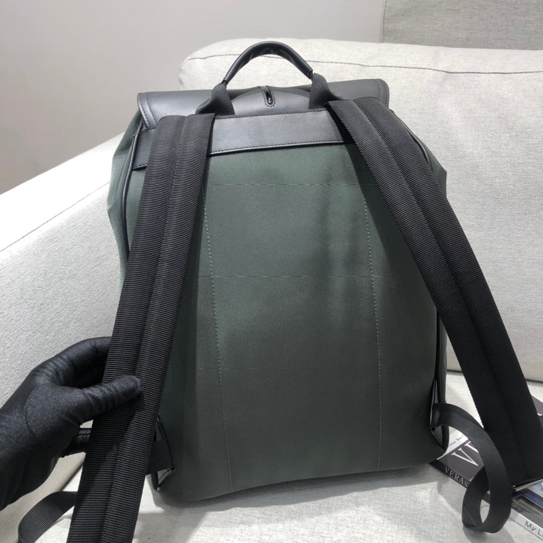Mochila informal para hombre
