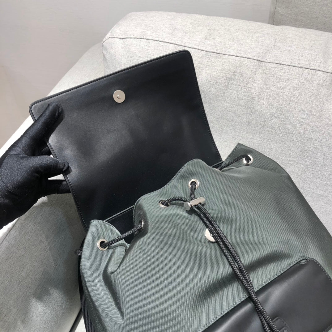 Mochila informal para hombre
