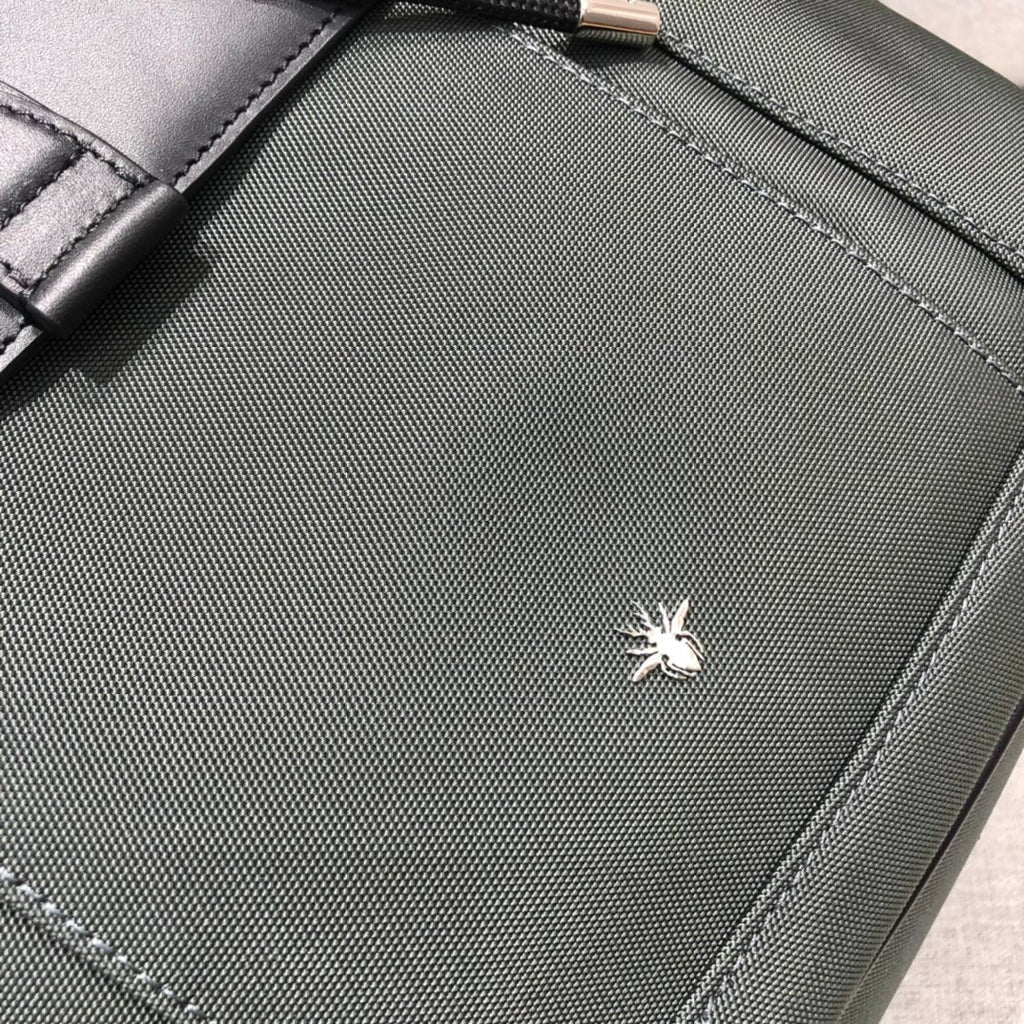 Mochila informal para hombre