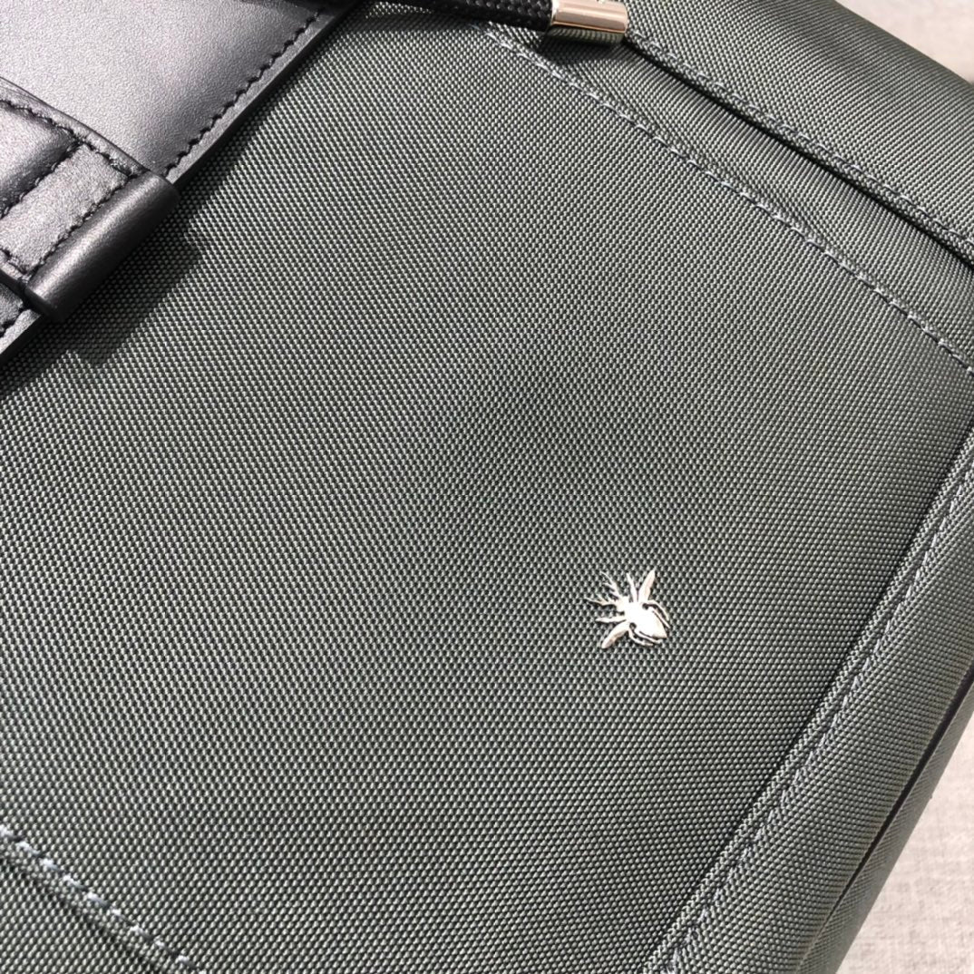 Mochila informal para hombre