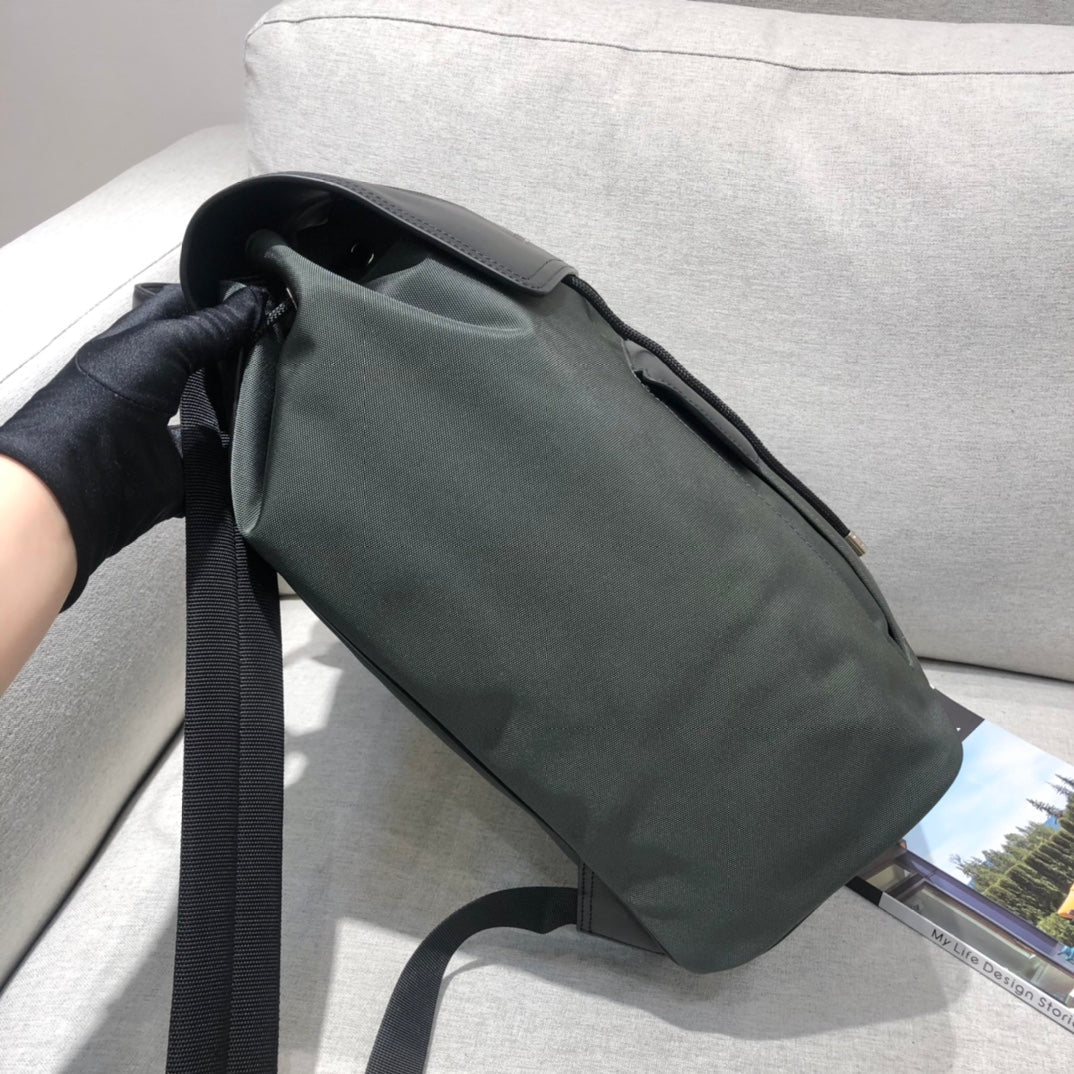 Mochila informal para hombre