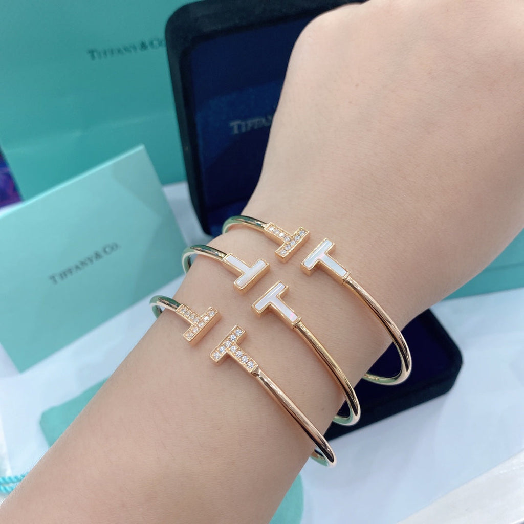 Pulsera de doble espiral en T