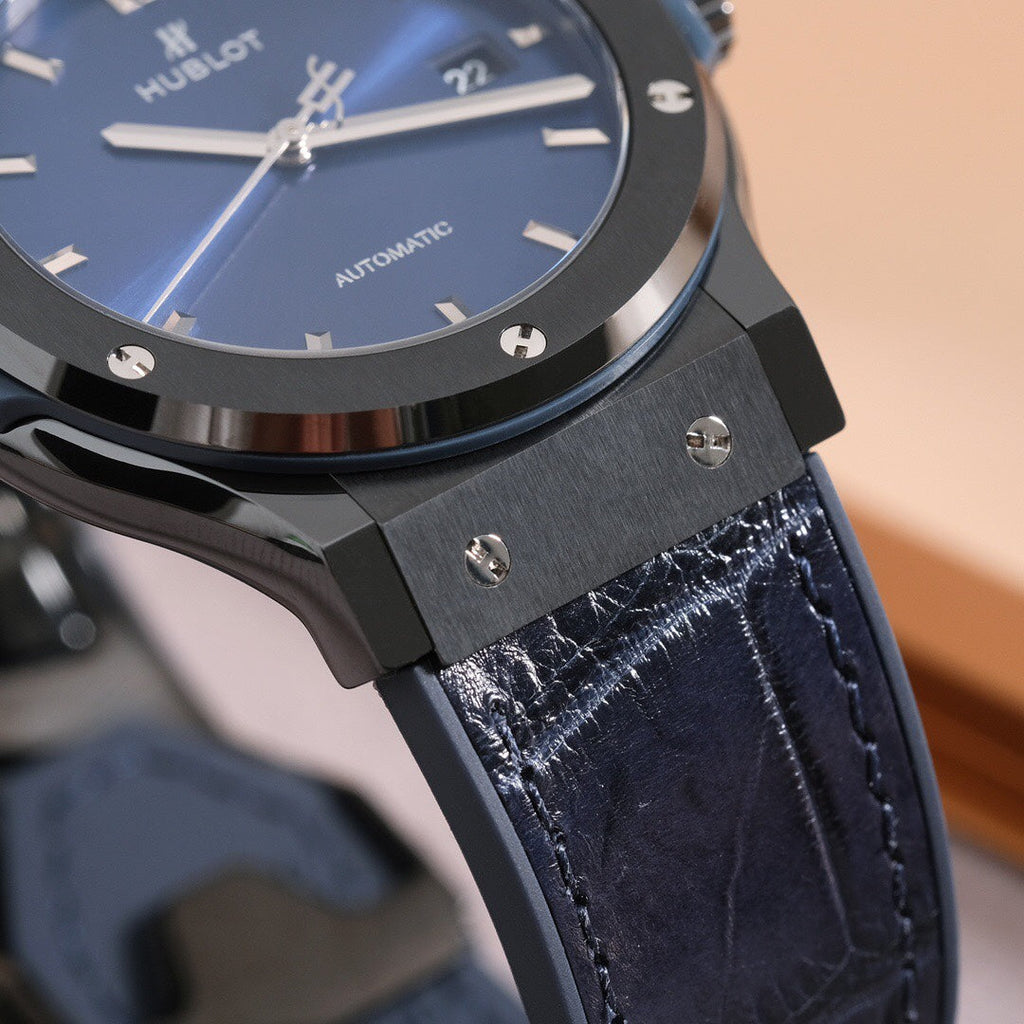 Reloj de 42 mm con esfera azul efecto rayos de sol