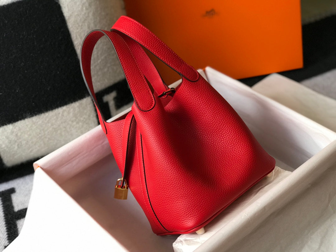 Bolsa tipo cubo roja