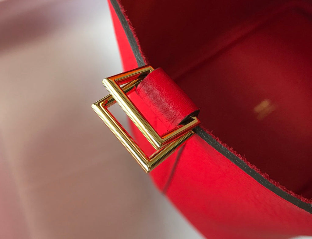 Bolsa tipo cubo roja