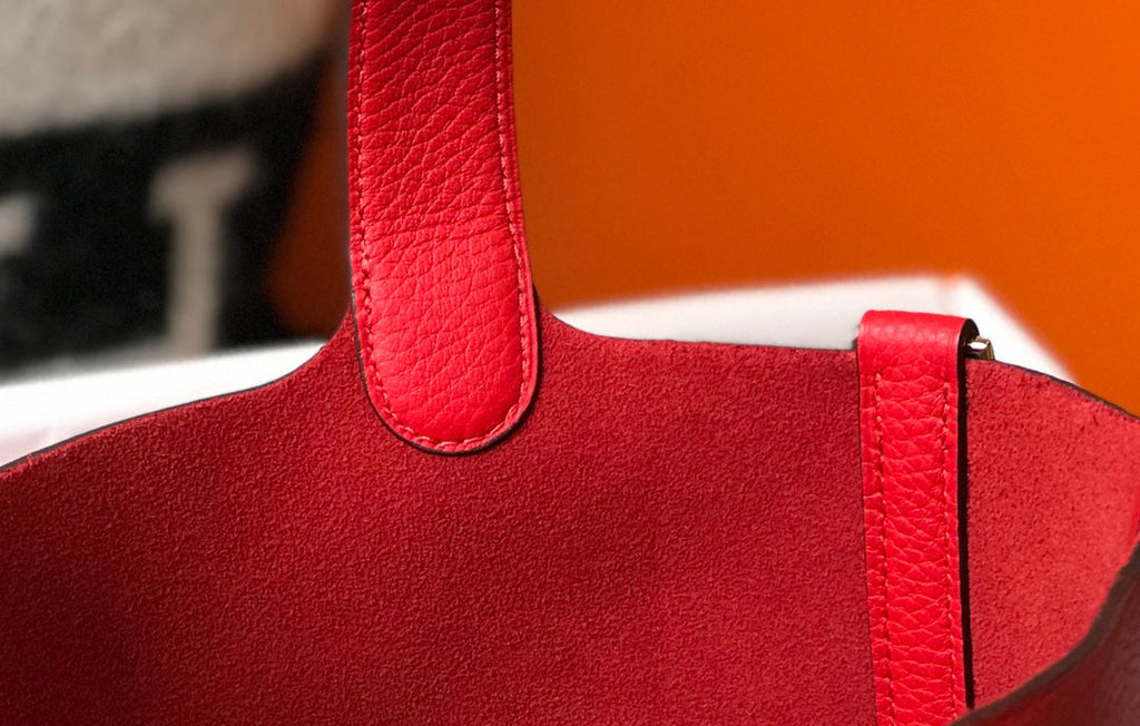 Bolsa tipo cubo roja