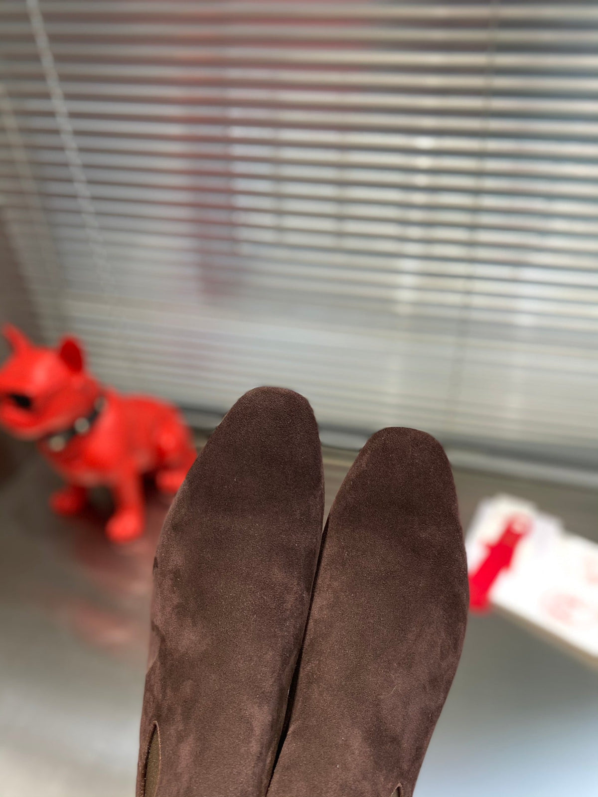 Botas elásticas con tacón de tachuelas