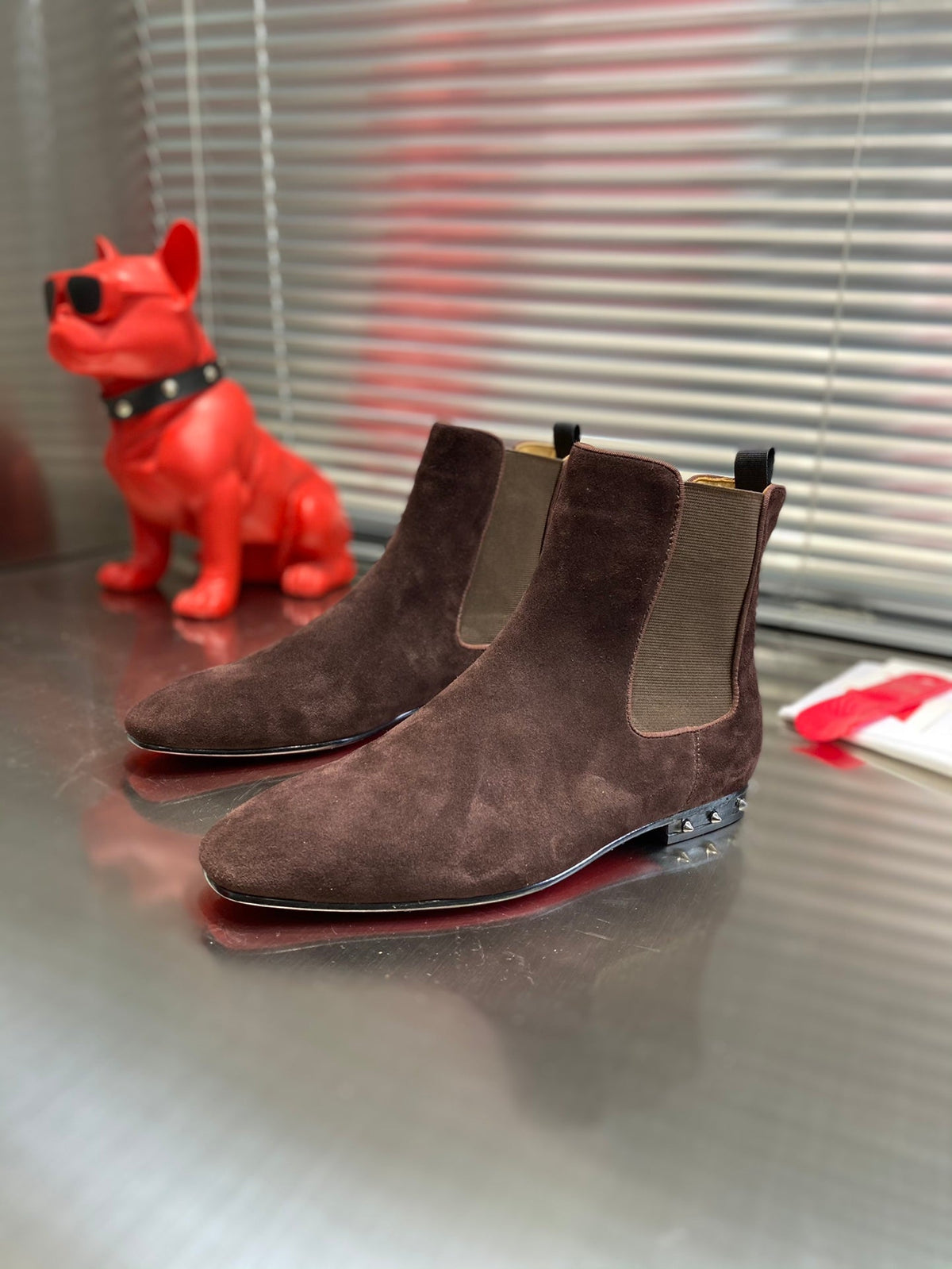 Botas elásticas con tacón de tachuelas