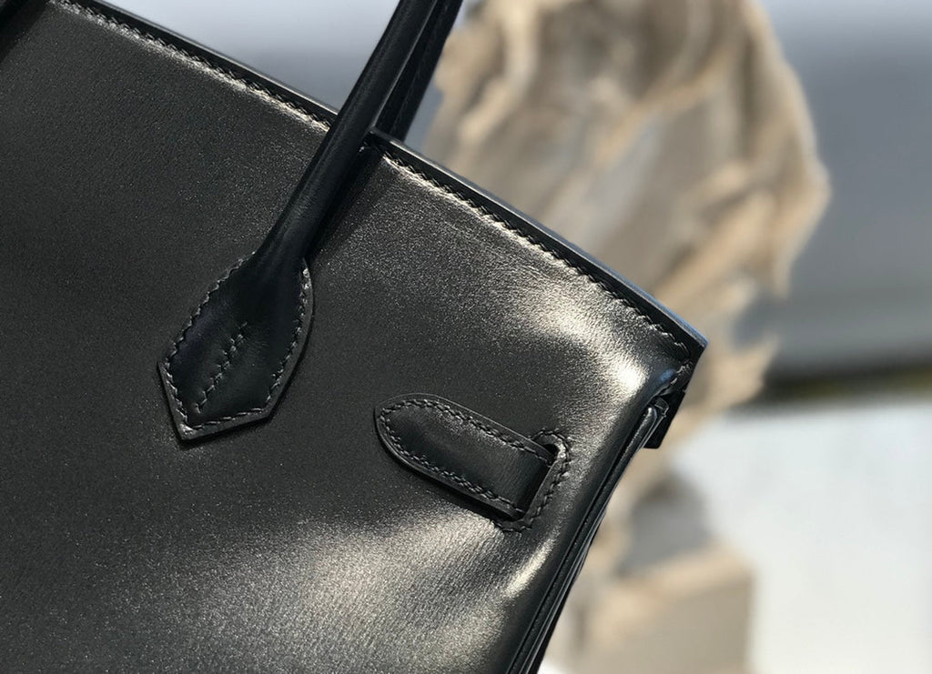Bolso de piel negra 30