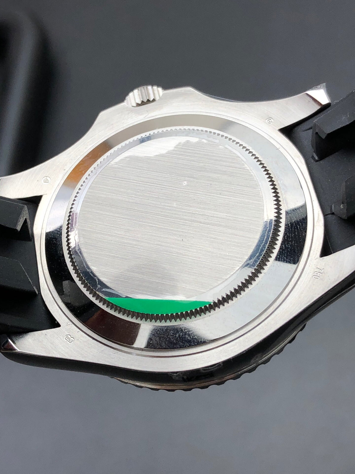 Reloj automático en tono platino de 44 mm